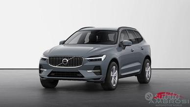 VOLVO XC60 Mild Hybrid B4 AWD automatico Essent