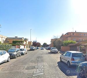 Acilia camera ad uso condiviso