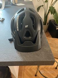 Caschetto da bici nero Decathlon