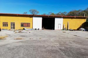 Capannone commerciale-turistico