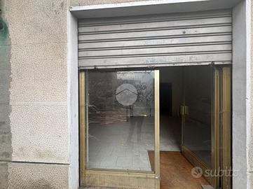 NEGOZIO A CISERANO