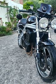 Triumph speed triple 955i