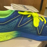 Asics NOOSA ff uomo GEL Runner su Strada