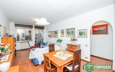 GRAZIOSO TRE LOCALI CON BOX E CANTINA