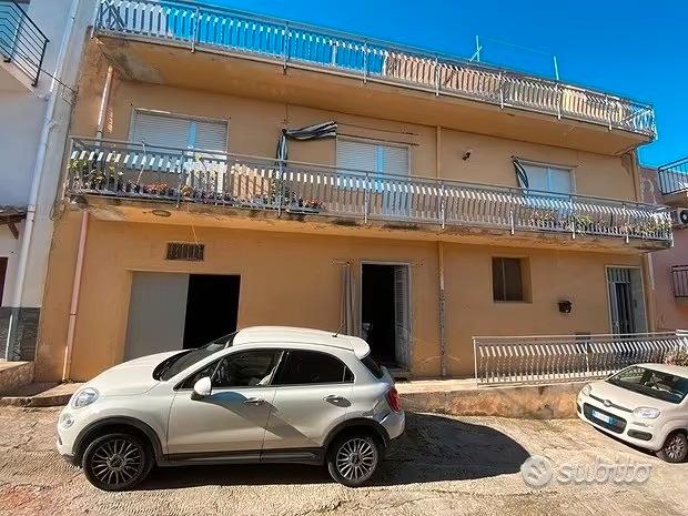 Palazzina Indipendente con Terrazza Vista Mare