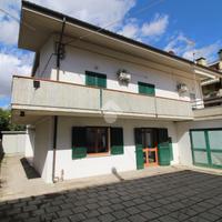 3 LOCALI A TERAMO