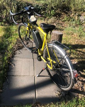 BICI KELLYS SOOT 30 L - GRAVEL con MOTORE