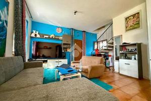 VILLA A SCHIERA A OFFLAGA