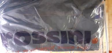 tuta e pettorine colore blu