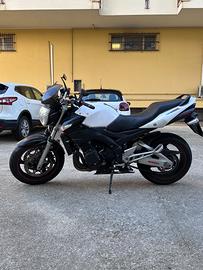 Suzuki GSR 600 - 2008