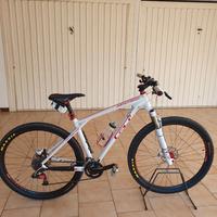 Mountain bike ZASKAR