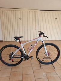 Mountain bike ZASKAR