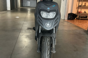 Scooter Piaggio Typhon 2012