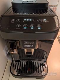 Macchina caffè e cappuccino Magnifica DeLonghi