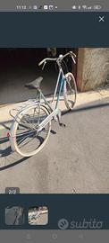Bicicletta usata marciante 