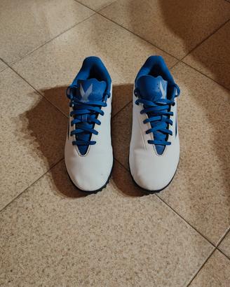 scarpe calcetto Adidas speed Flow. 4