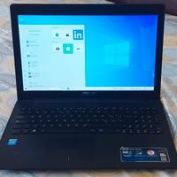 Notebook Asus Intel perfetto 4GB è 1TB 15 pollici.