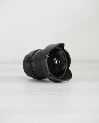 Samyang 8mm f3.5 EFs