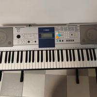 tastiera Yamaha PSR E323
