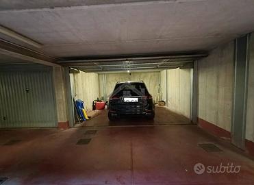 Garage doppio Castello del Vescovado