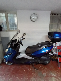 Scooter Malaguti Madison 400