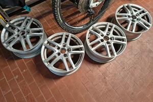 4 cerchi Raggio 15 attacco 5x100