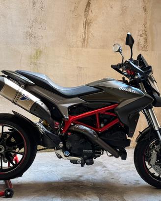 DUCATI HYPERMOTARD 939