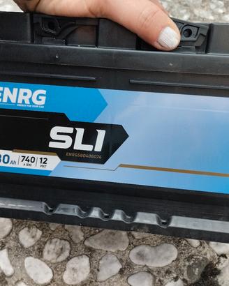 BATTERIA AUTO NUOVA