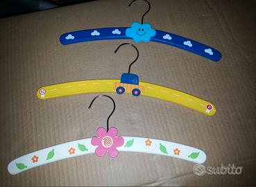 Appendini in legno per bambini