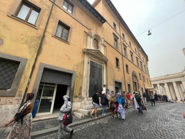 Negozio bilivello a pochi passi da piazza san piet