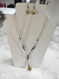 Collana e orecchini