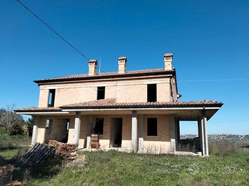 Grande Casale panoramico