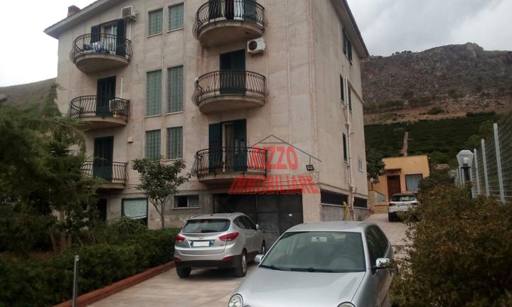 Portella di mare-appartamento duplex-cod.a204