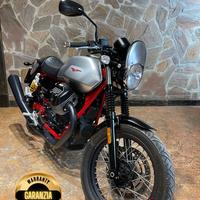 Moto Guzzi V7 Racer - 2019