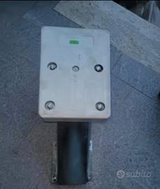 Supporto motore ausiliario