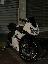 Ninja 250R (2011)