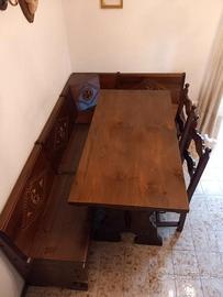 Arredamento in legno massello