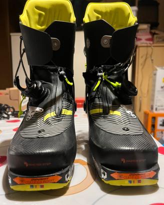 Scarponi sci alpimismo dhnafit dna race