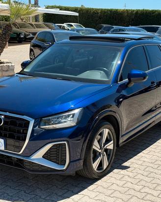 Q2 2.0 150CV quattro S line Edition + TETTO Blu Na