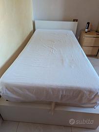 Letto singolo con contenitore e materasso