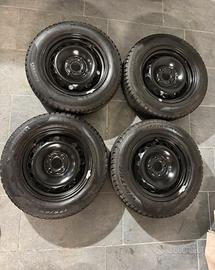 Cerchi più gomme per Fiat500