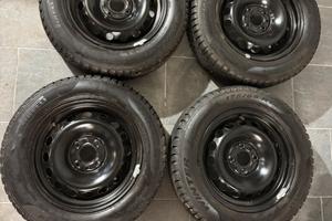 Cerchi più gomme invernali per Fiat500