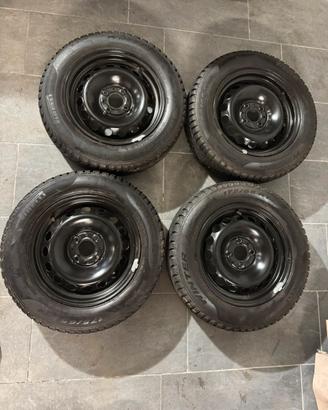 Cerchi più gomme per Fiat500