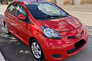 Toyota Aygo 1.0 12V VVT-i 5 porte Now Connect