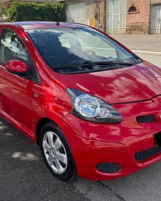 Toyota Aygo 1.0 12V VVT-i 5 porte Now Connect