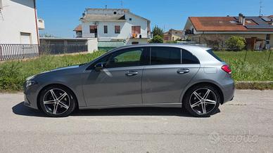 MERCEDES CLASSE A 180 D
