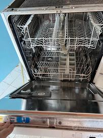 Lavastoviglie vintage per non dire vecchia 😂