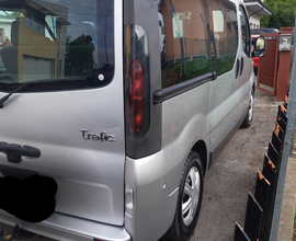 Renault Trafic Passenger 2008 140 cavalli