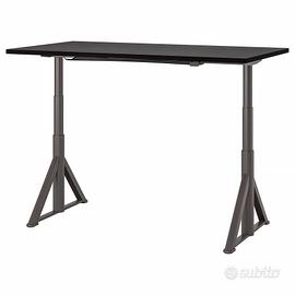Scrivania regolabile in altezza Idasen Ikea