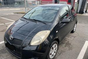Toyota Yaris 1.0 3 porte Sol REVIONATA IL 04/02/26